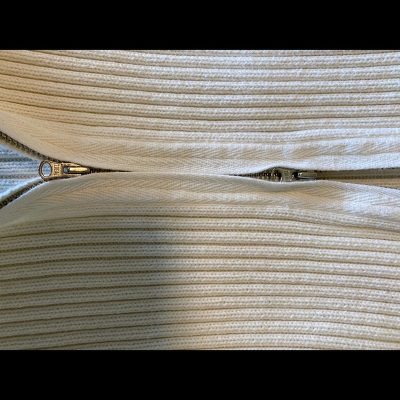 Tommy Hilfiger  sweater - Picture 2 of 4